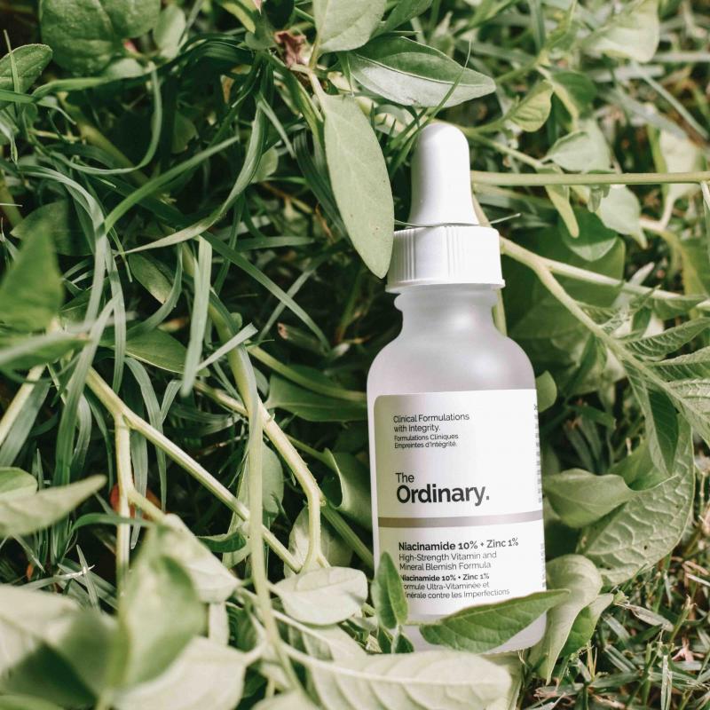 The Ordinary Niacinamida 10% + Zinc 1% – Control Total del Acné y la Grasa